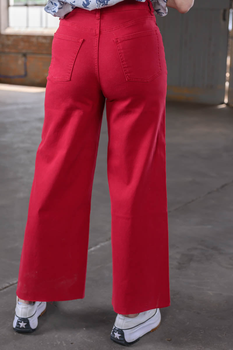 Easel Red Velvet High-Waist Stretch Jeans – Women’s Boutique Statement Denim