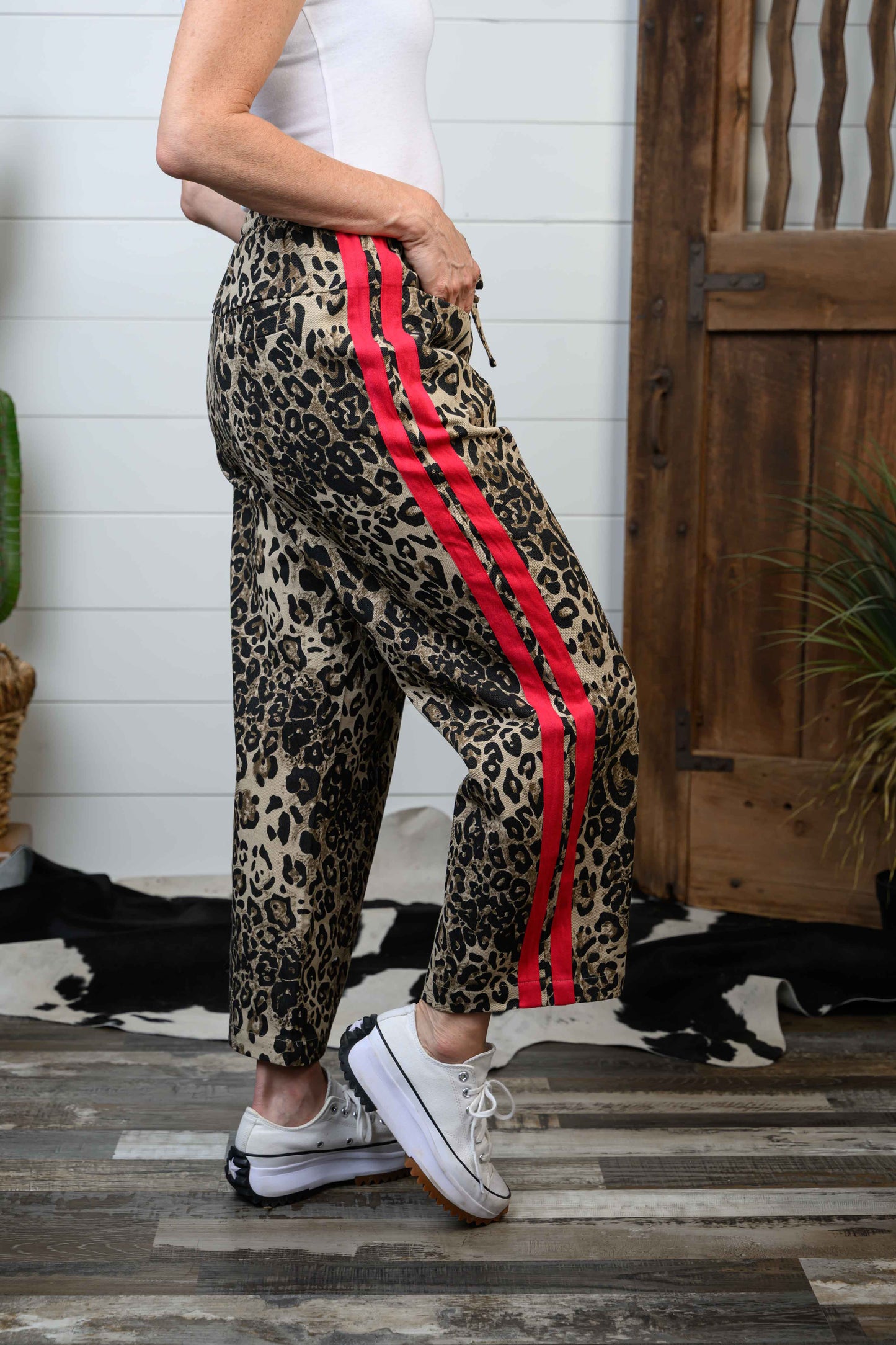 Drawstring Waist Leopard Pants - Red