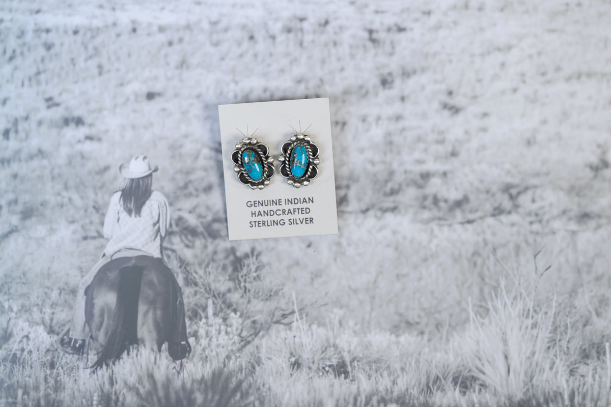 Earring Turquoise Stud