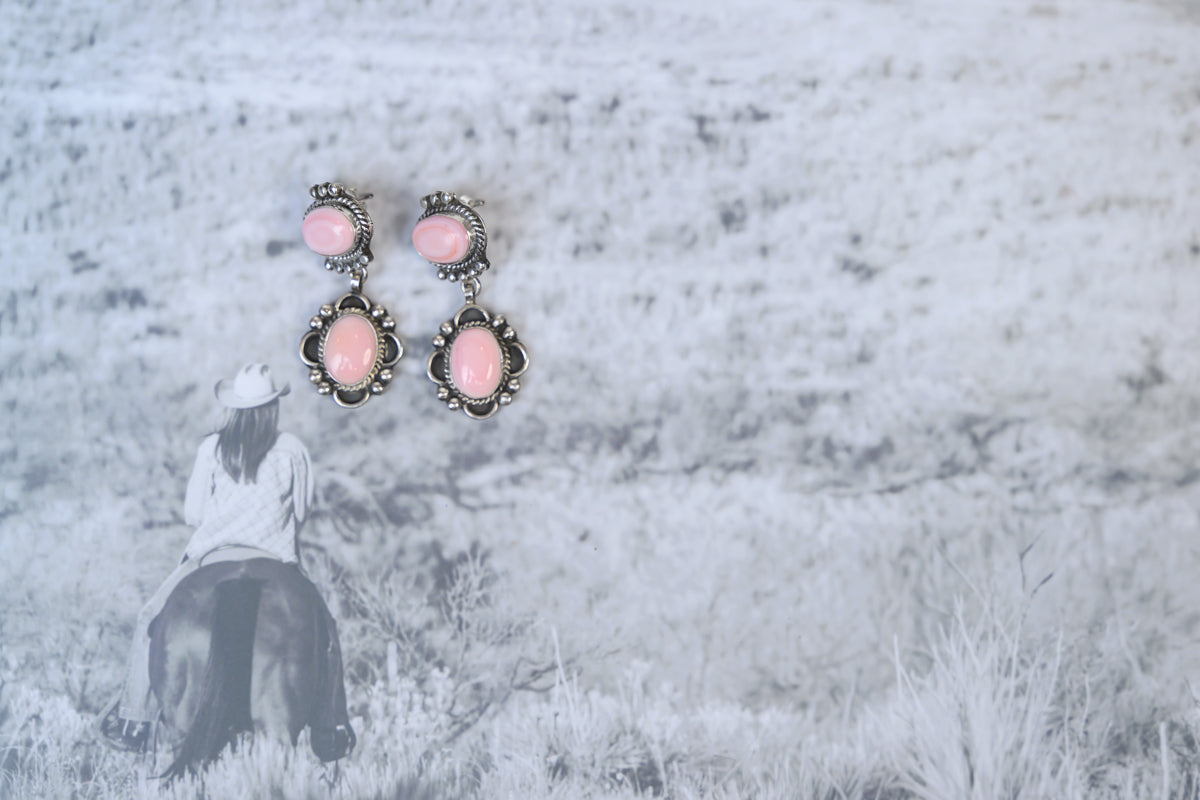 Earring SS Dbl Pink Conch Stone