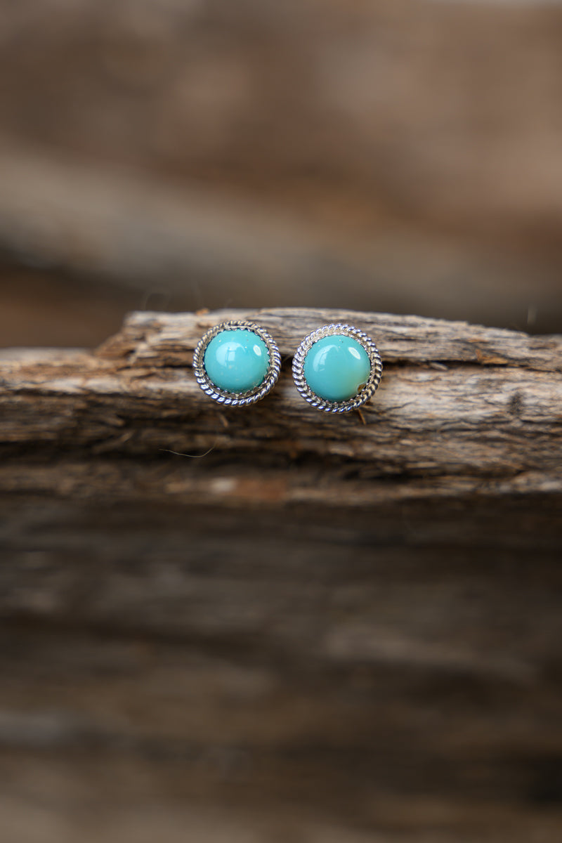 Earring Turquoise. Stud