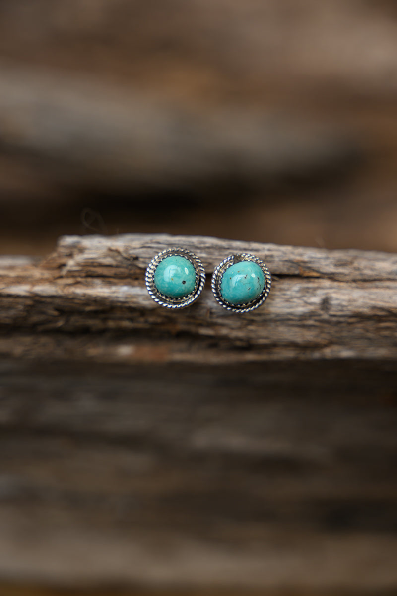 Earring Turquoise. Stud