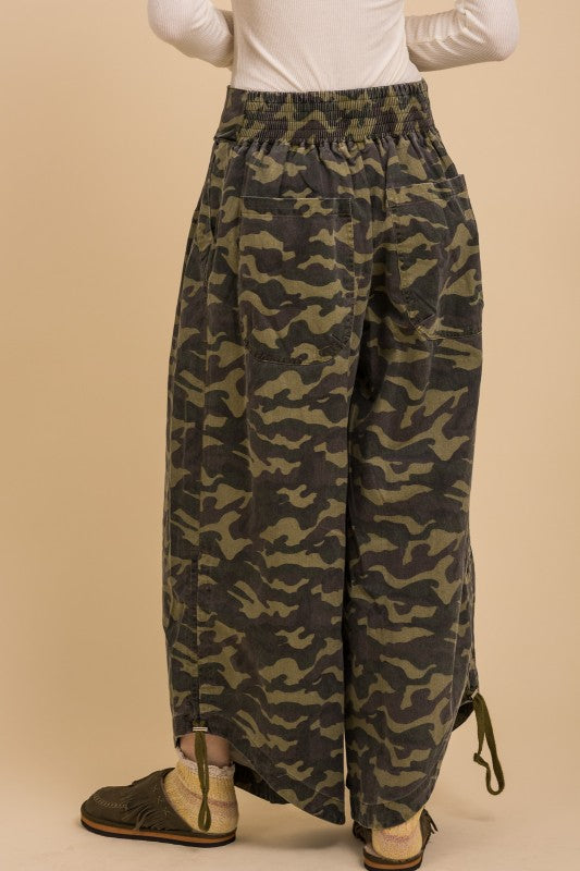 Ruched Side Camo Pants