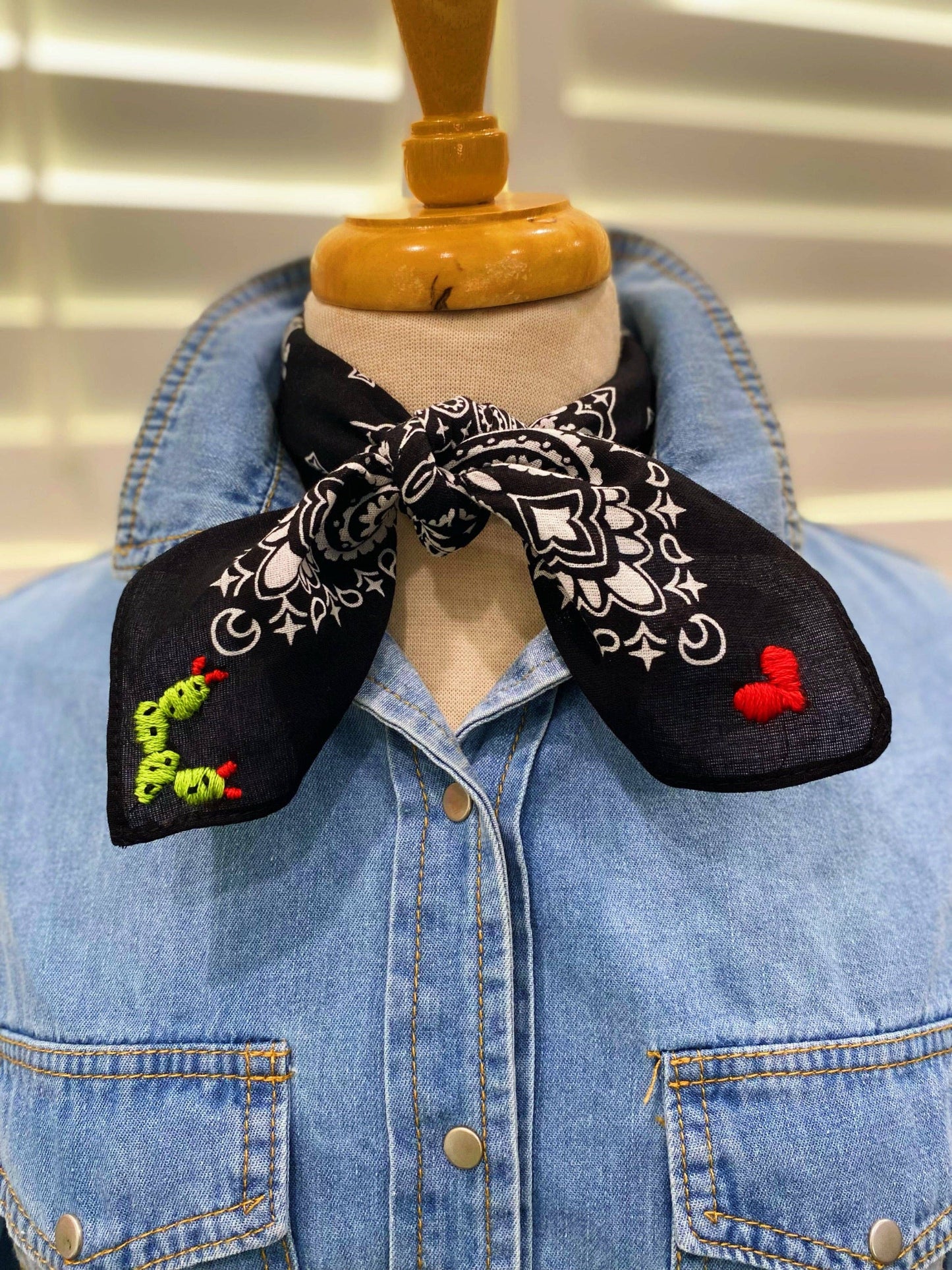 Pradera Black Cactus Bandana