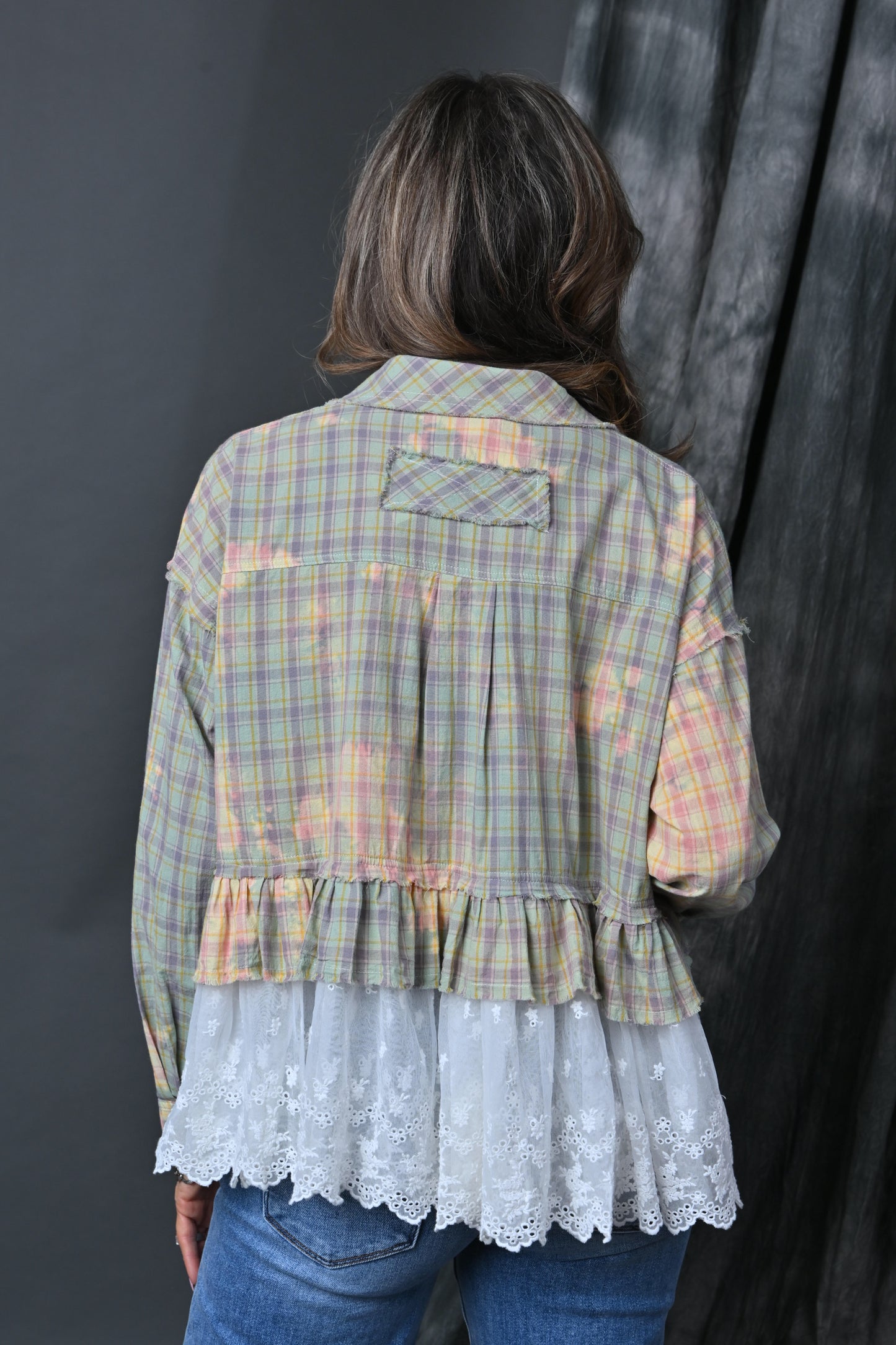 BU Collared Neck Plaid Top