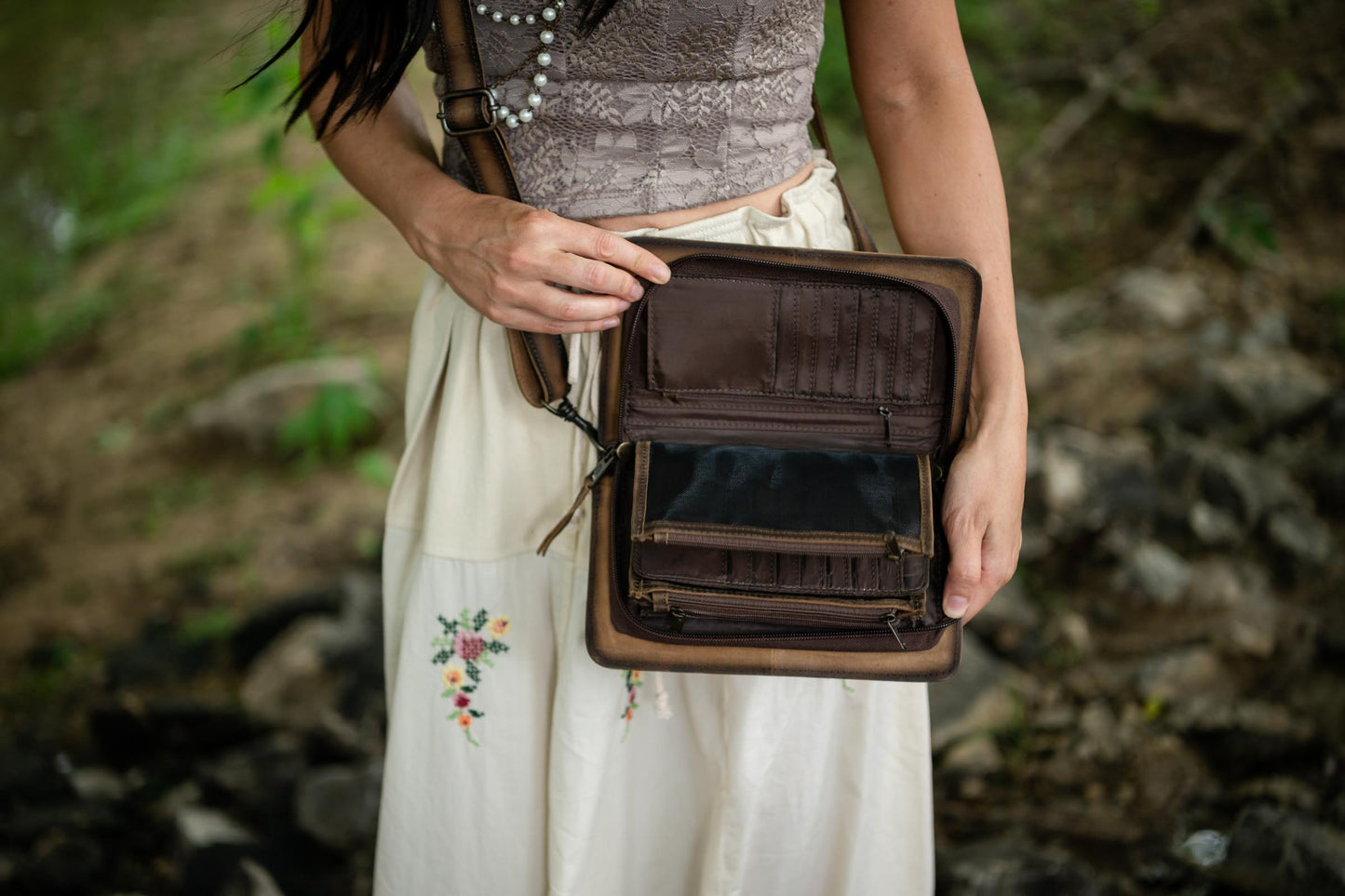 Baroness Evie Organizer