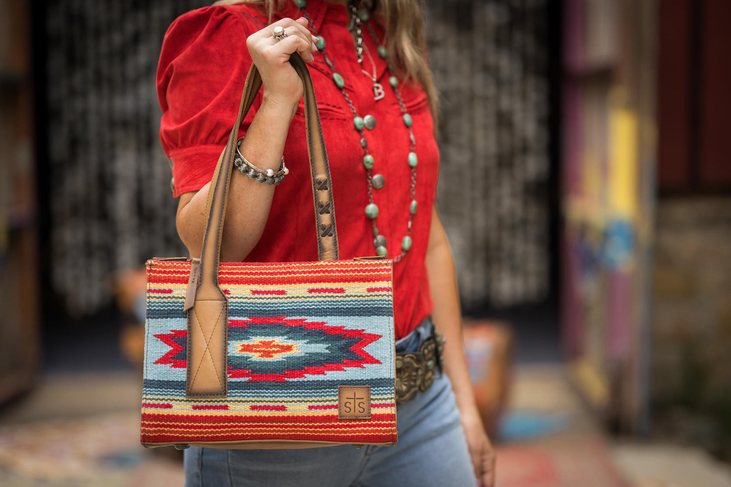 Chaynee Valley Ruby Purse Serape
