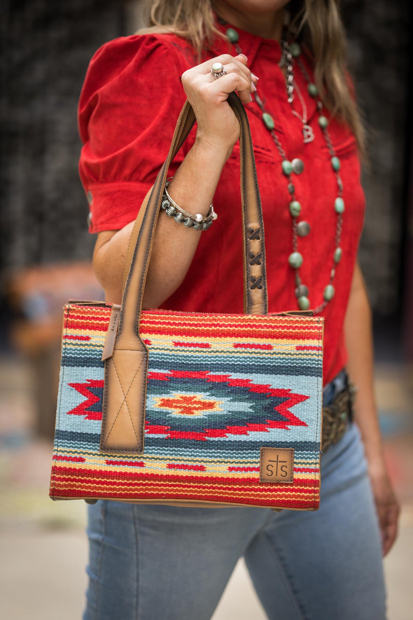 Chaynee Valley Ruby Purse Serape