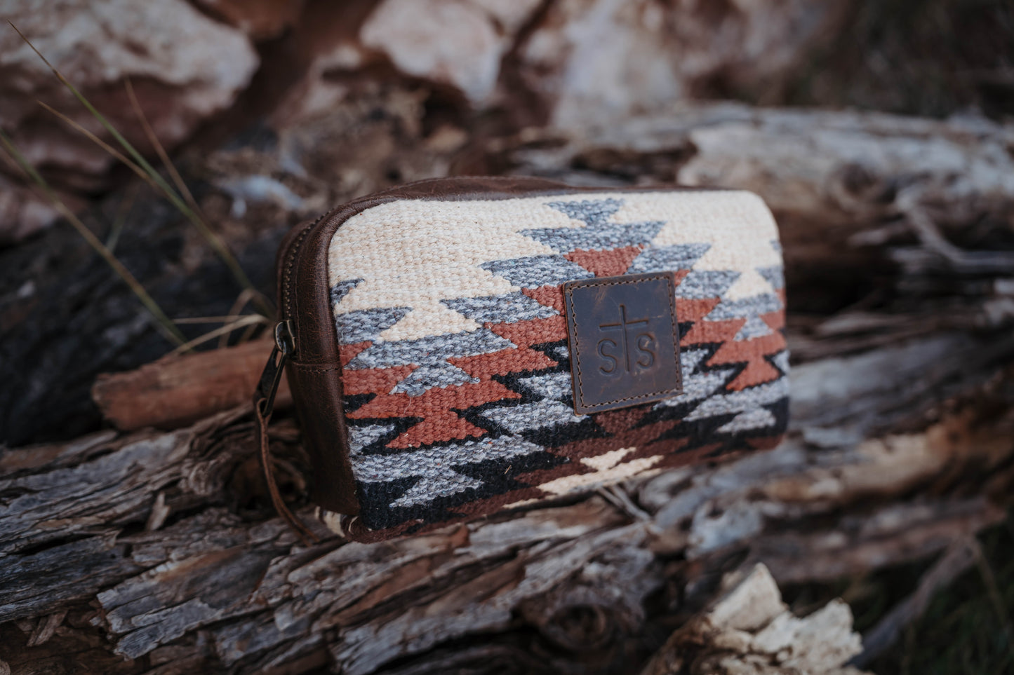Guadalupe Serape Bebe Cosmetic