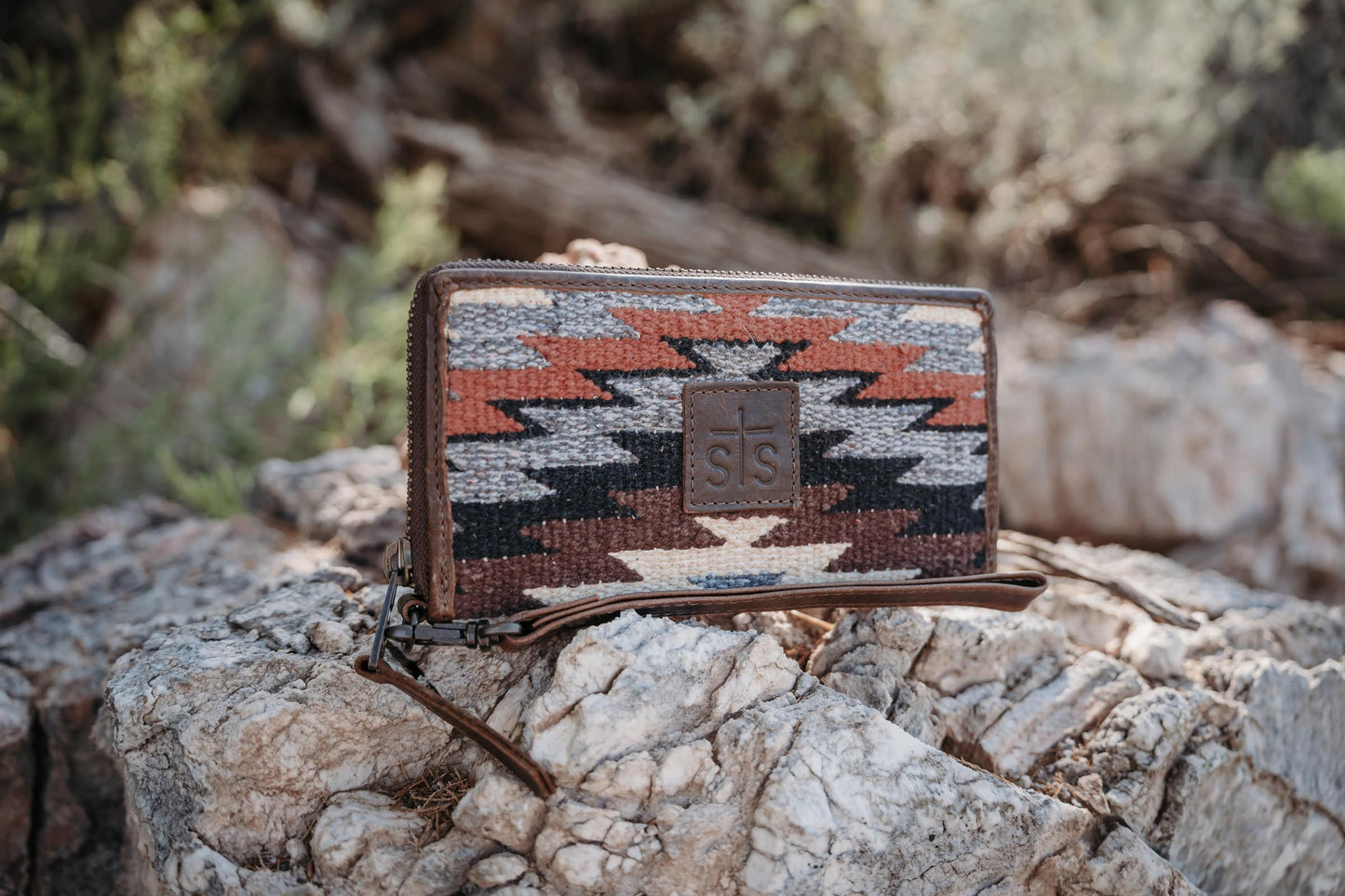 Guadalupe Bifold W/ Wristlet- Serape