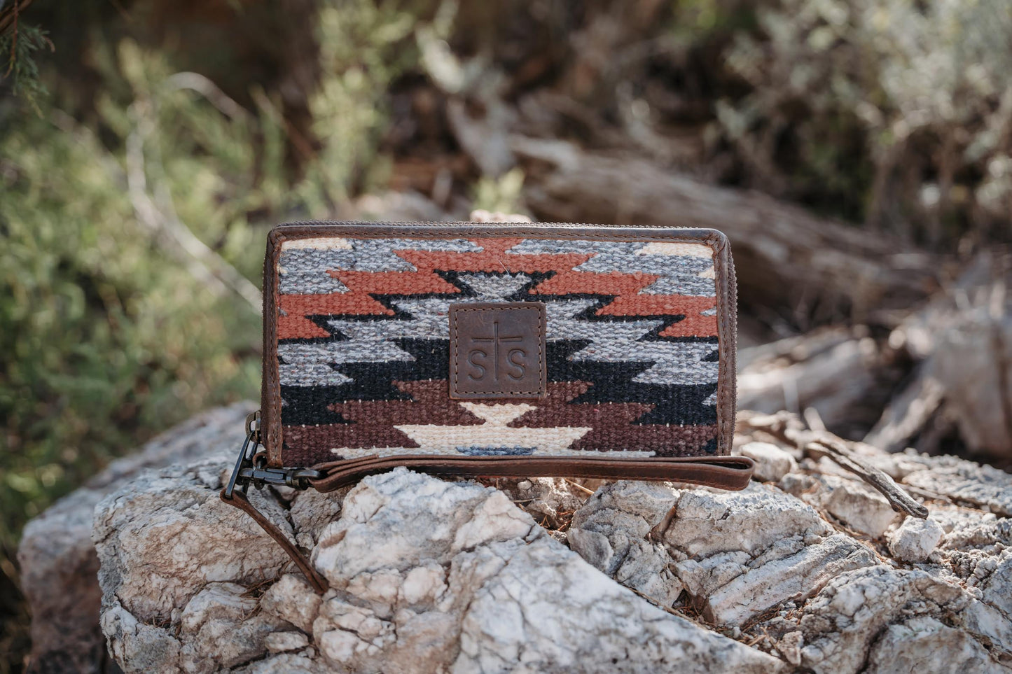 Guadalupe Bifold W/ Wristlet- Serape