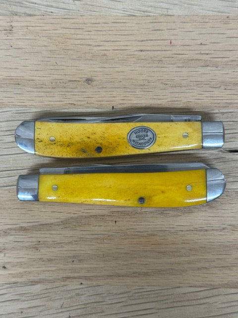 Moore Maker - 3.5" Yellow Bone Trapper Pocket Knife