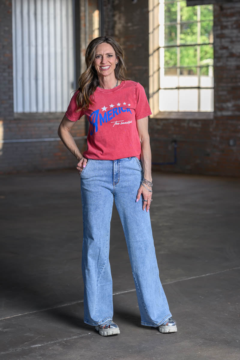 The Beautiful America Tee | Vintage Patriotic Graphic T-Shirt