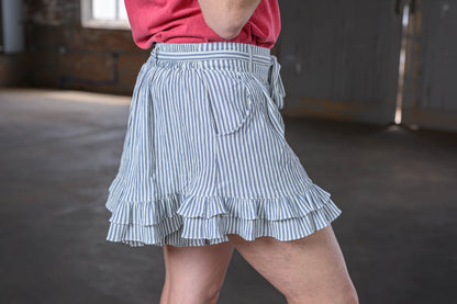 Easel Double Ruffle Denim Shorts – Women’s Boutique Ruffle Shorts