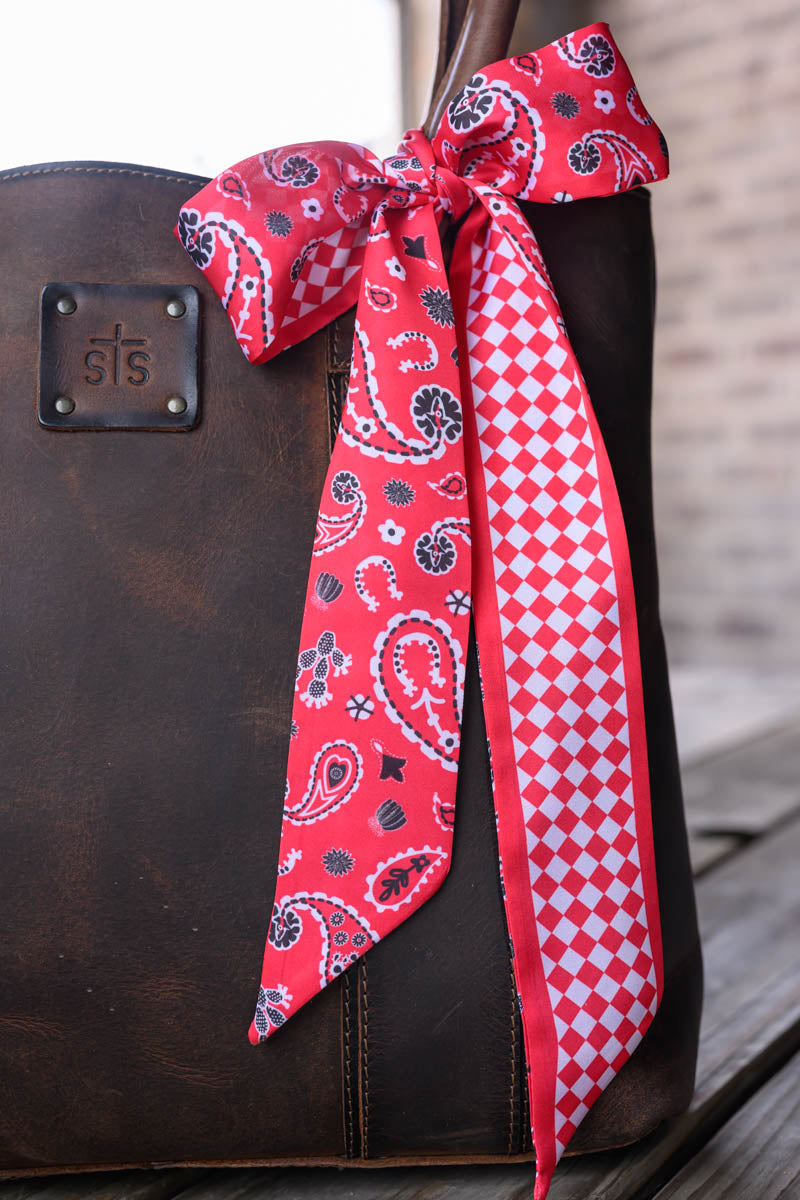 Luck Be a Paisley Twilly Red