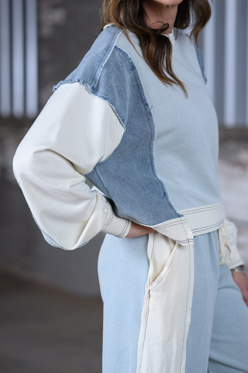 ee Color Block Denim Drawstring Pants & Frayed Long Sleeve Pullover Set