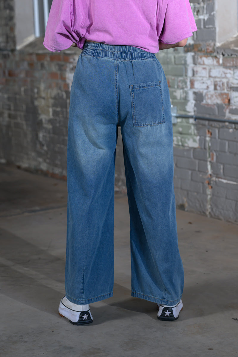 Easel Clothing Loose Fit Washed Denim Jeans – Women's Relaxed Fit Boutique Jeans