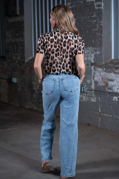 Howdy Hanny Leopard Short Sleeve Top – Women's Boutique Animal Print Top