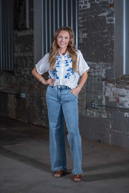 Ivy Jane Blue Paula Shirt – Women's Boutique Printed Blouse