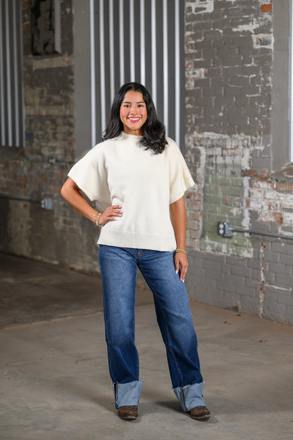 ee Off White Crew Neck Knit Top for Women