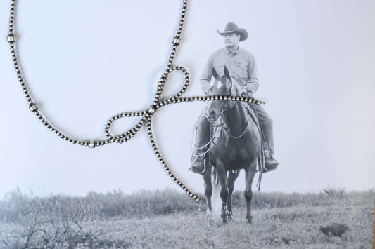 Western Pearl Bow Necklace - 18"