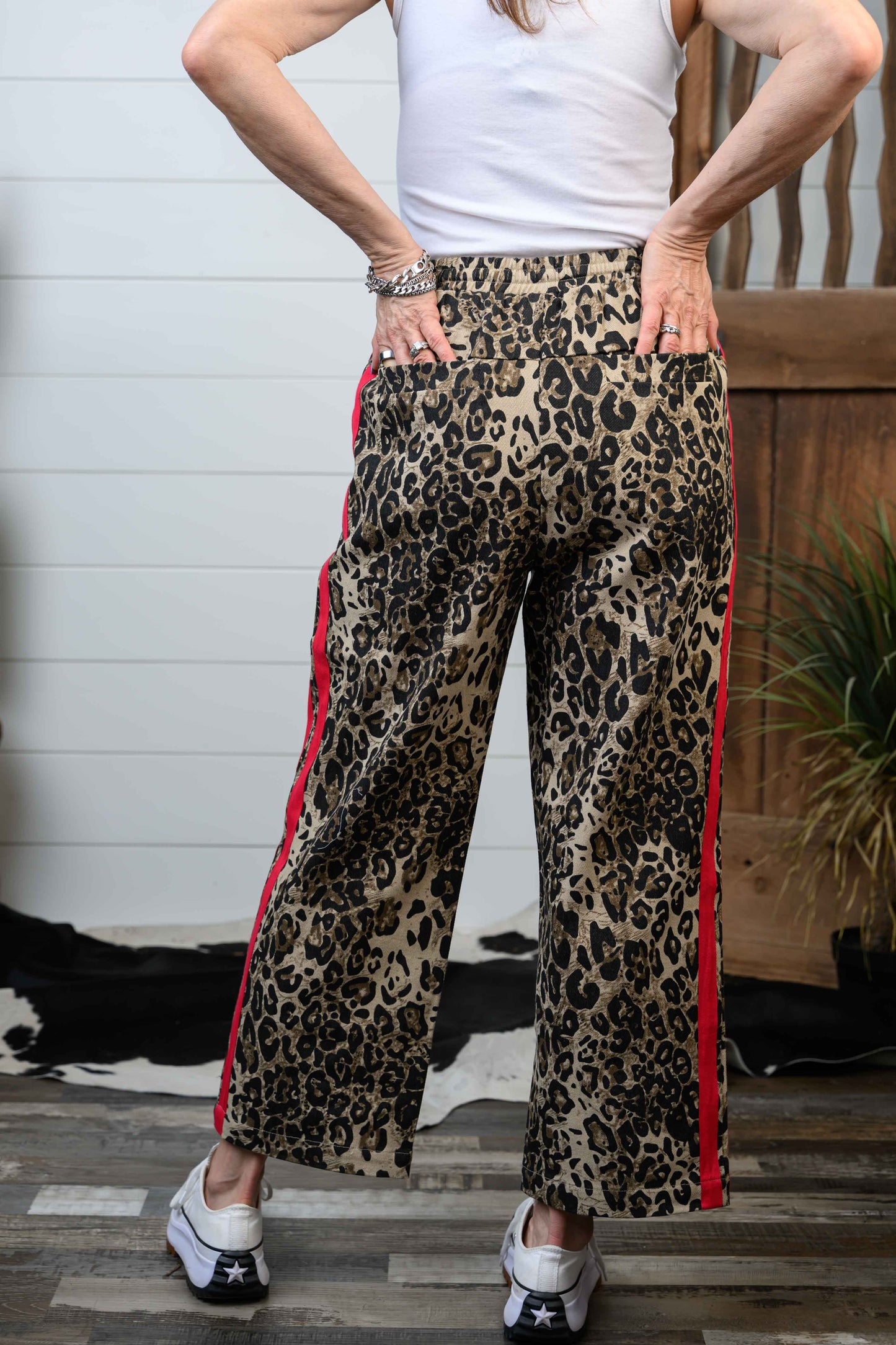 Drawstring Waist Leopard Pants - Red