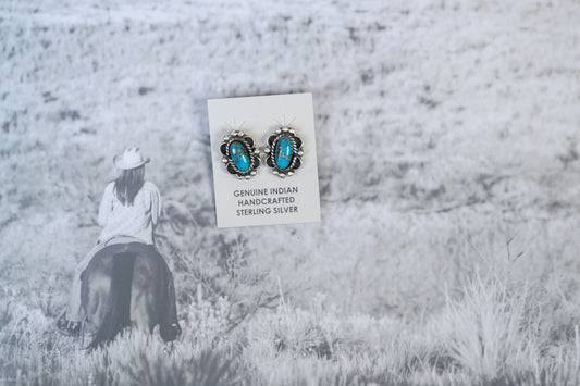Earring Turquoise Stud