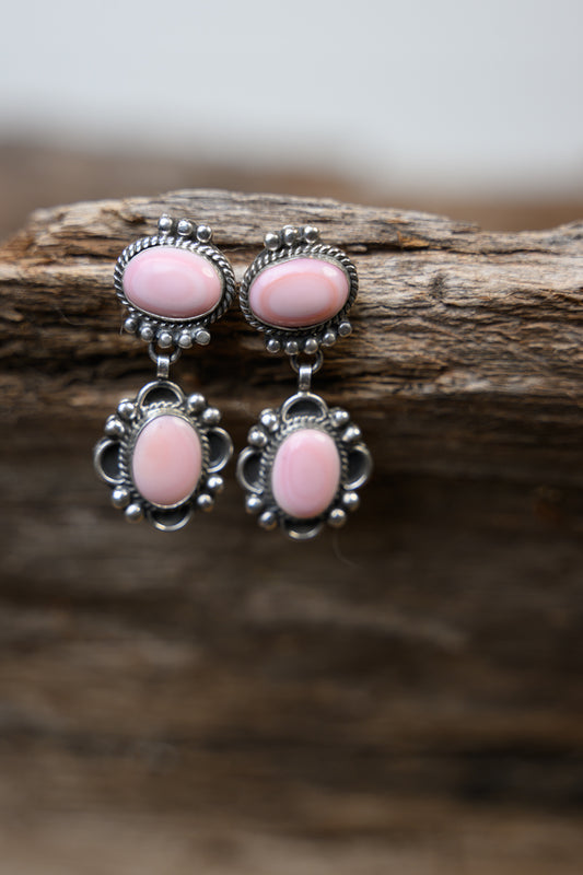 Earring SS Dbl Pink Conch Stone