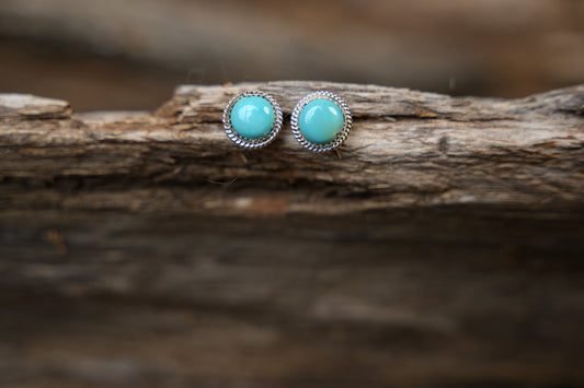 Earring Turquoise. Stud