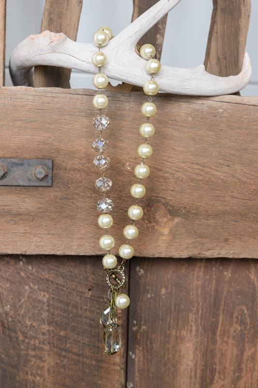 Pearlescent white Faux Pearl 20" Necklace