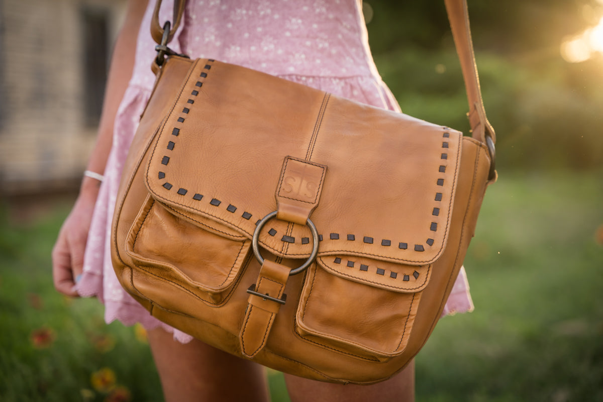 STS Ranchwear Bandera Saddle Hobo Bag