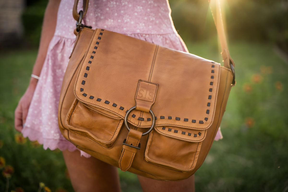 STS Ranchwear Bandera Saddle Hobo Bag