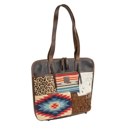 Chaynee Mountain Laptop Shopper