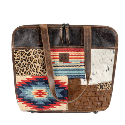Chaynee Mountain Laptop Shopper