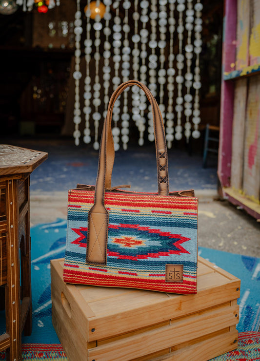 Chaynee Valley Ruby Purse Serape