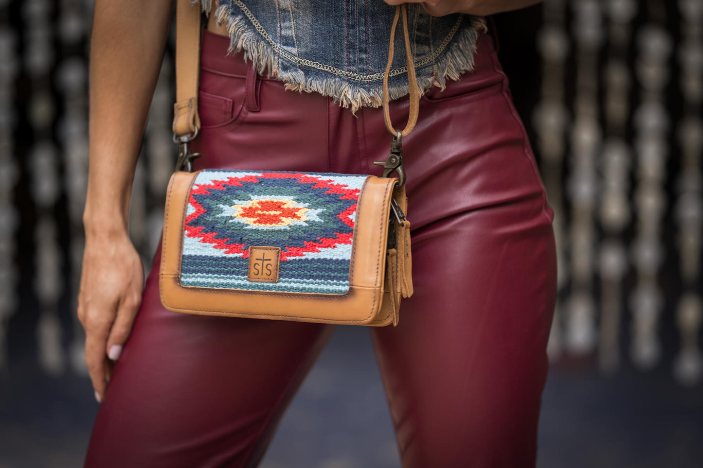 Chaynee Valley Evie Organizer Serape
