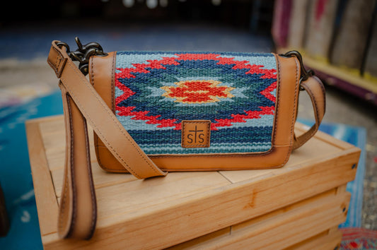 Chaynee Valley Evie Organizer Serape