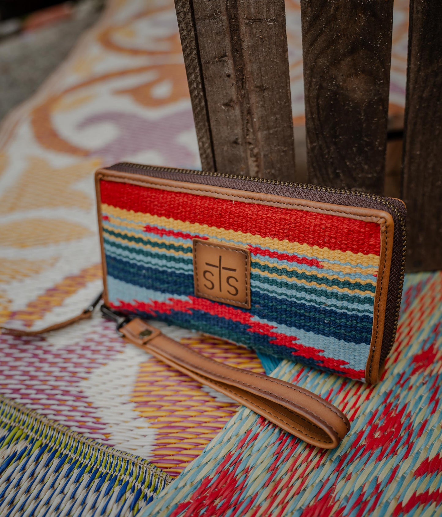 Chaynee Valley Bifold Serape