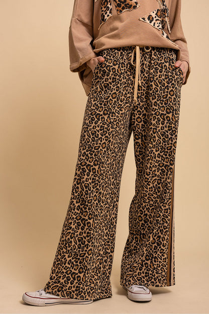 Bluevelvet Leopard Knit Wide-Cut Pull-On Pants – Women's Boutique Lounge Pants