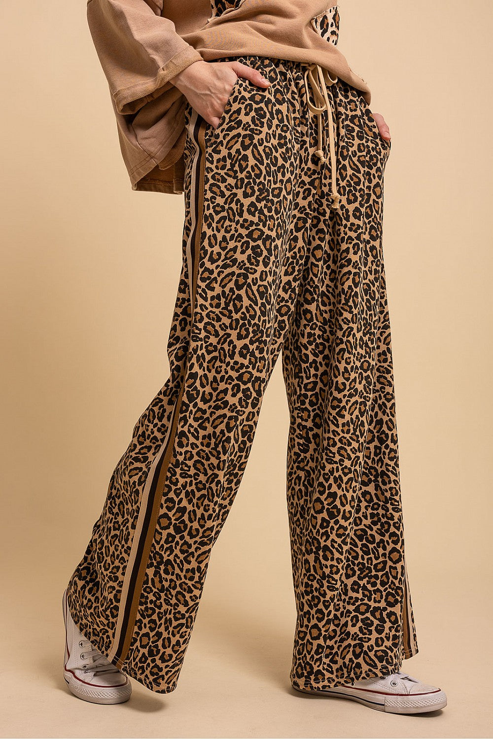 Bluevelvet Leopard Knit Wide-Cut Pull-On Pants – Women's Boutique Lounge Pants