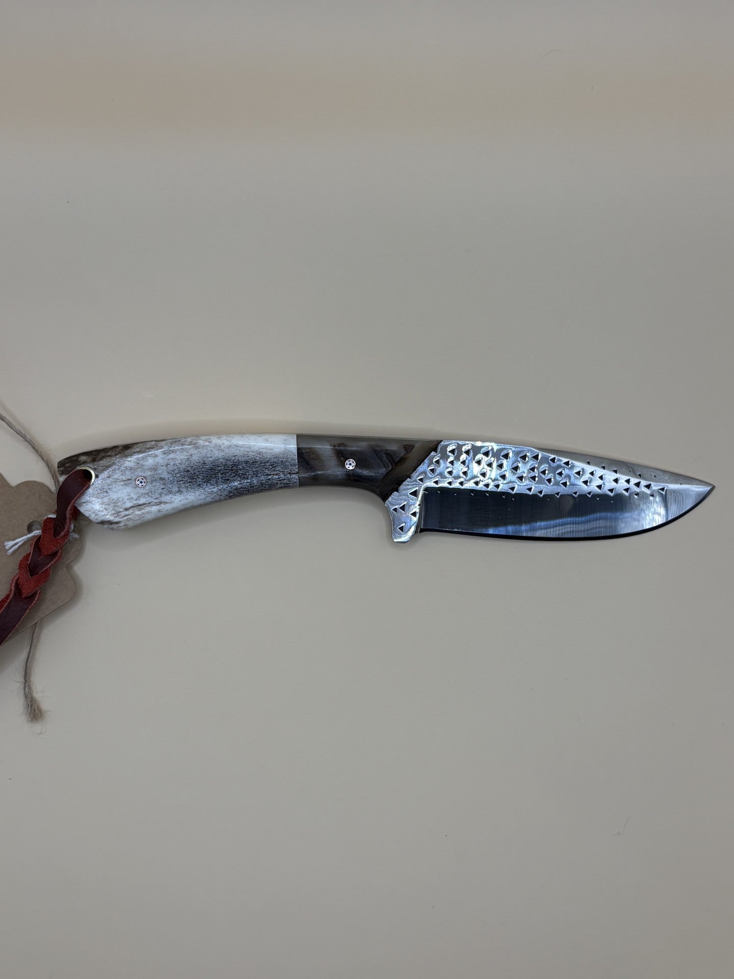 Exotic Texas Knives D2 Elk Ram Handle Knife – Premium Men's Hunting & EDC Knife