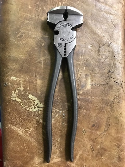 Moore Maker - Bullnose Saddle Plier 8"