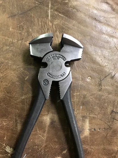 Moore Maker - Bullnose Saddle Plier 8"