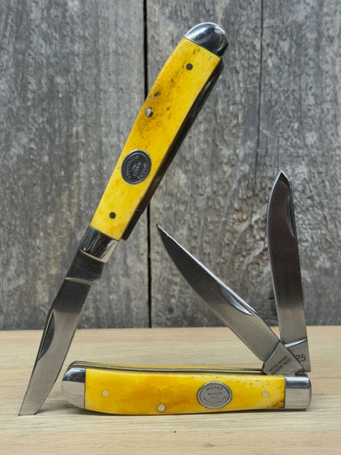 Moore Maker - 3.5" Yellow Bone Trapper Pocket Knife